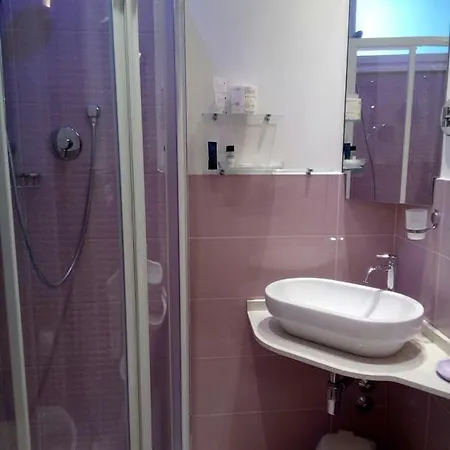 Отель Acasamia Welchome Rimini Hotel By Oasigroup Hotels 3*