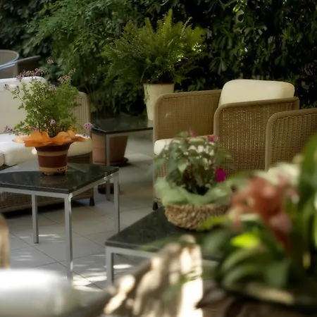 阿卡萨米亚韦尔康酒店 里米尼